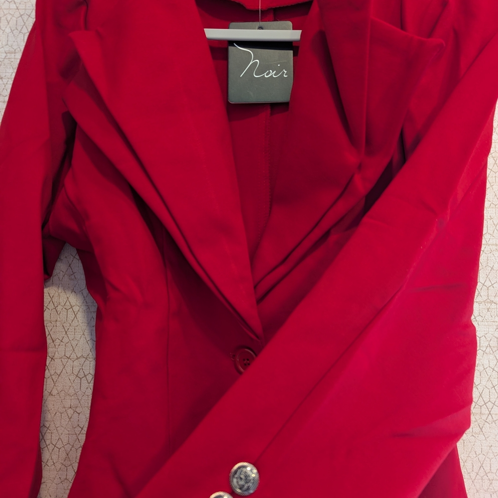 Elegant Red Women's Blazer - Picture 3 of 6